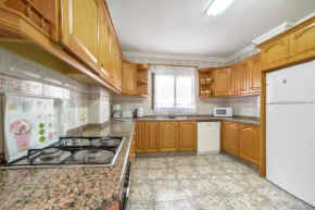 Гостиница Villa Garrofer - PlusHolidays  Кальпе